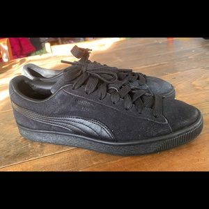 Suede PUMA sneakers